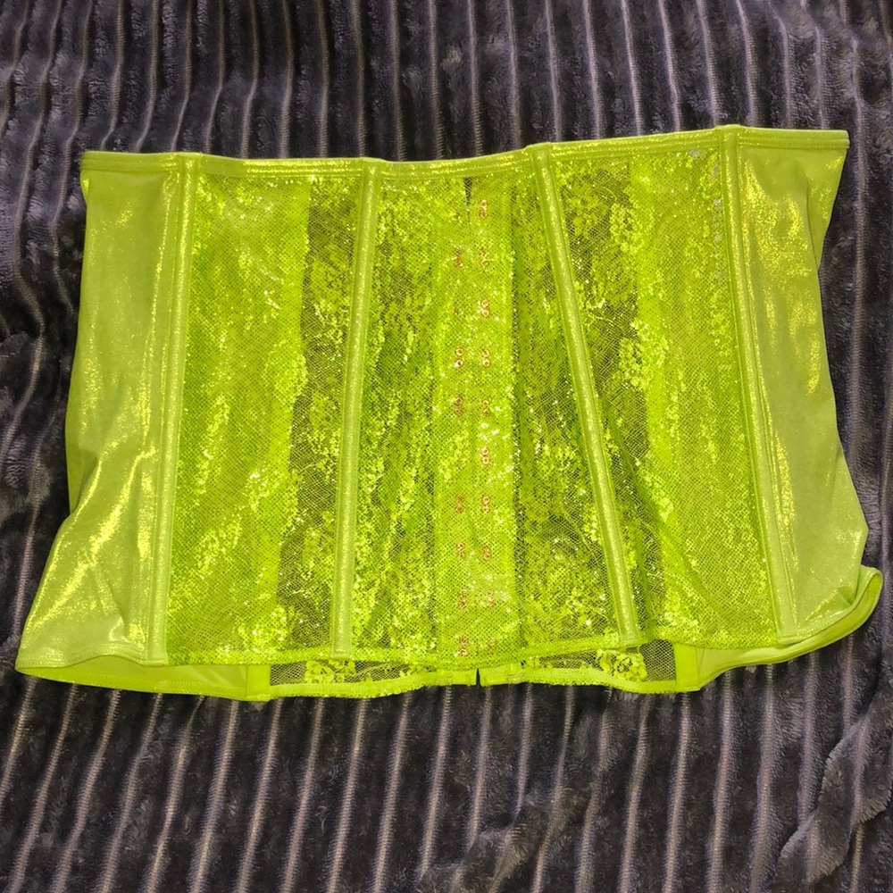 Savage x Fenty Garter Skirt size XL